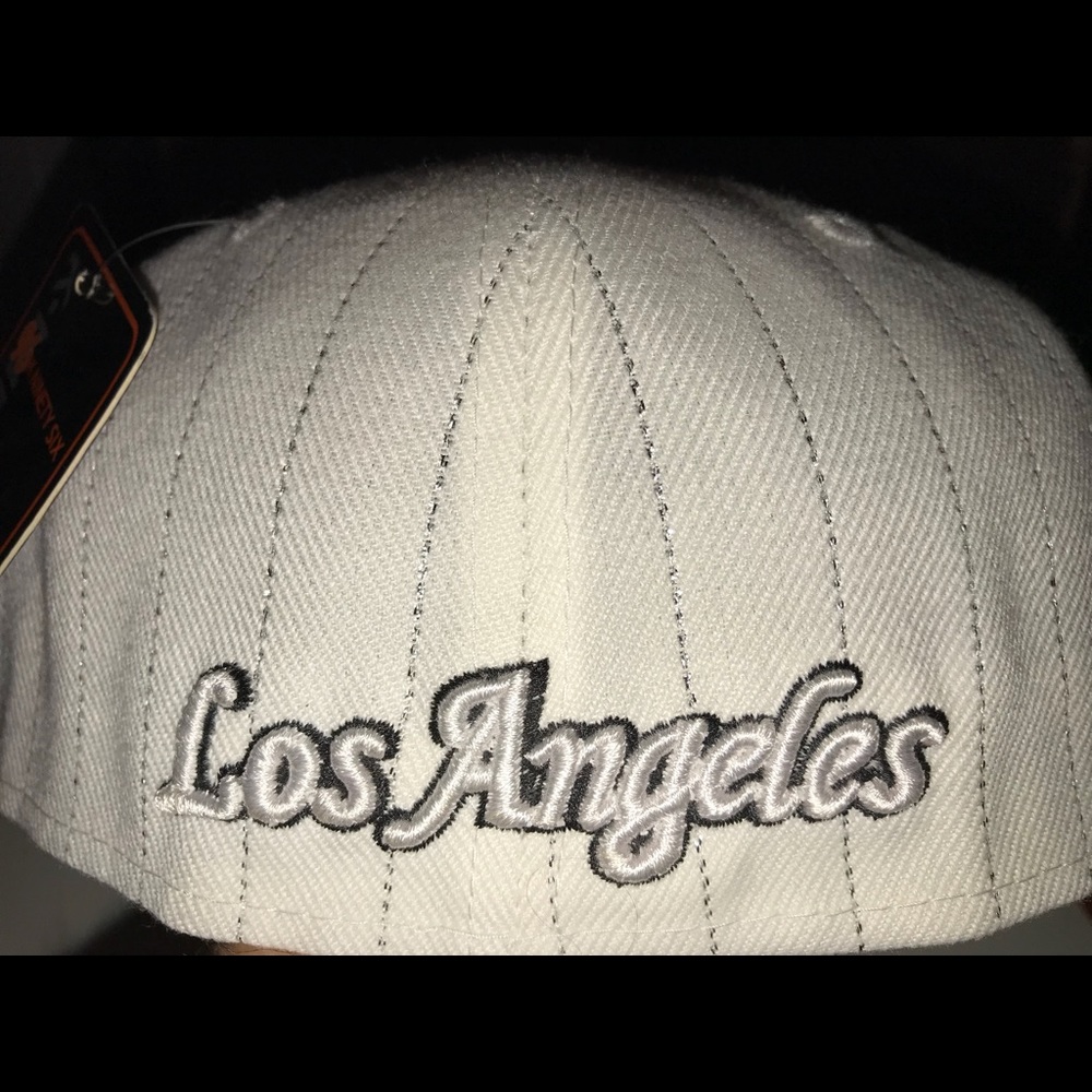 NWT Unisex Los Angeles PinStripped Cap Size Large - Picture 2 of 6